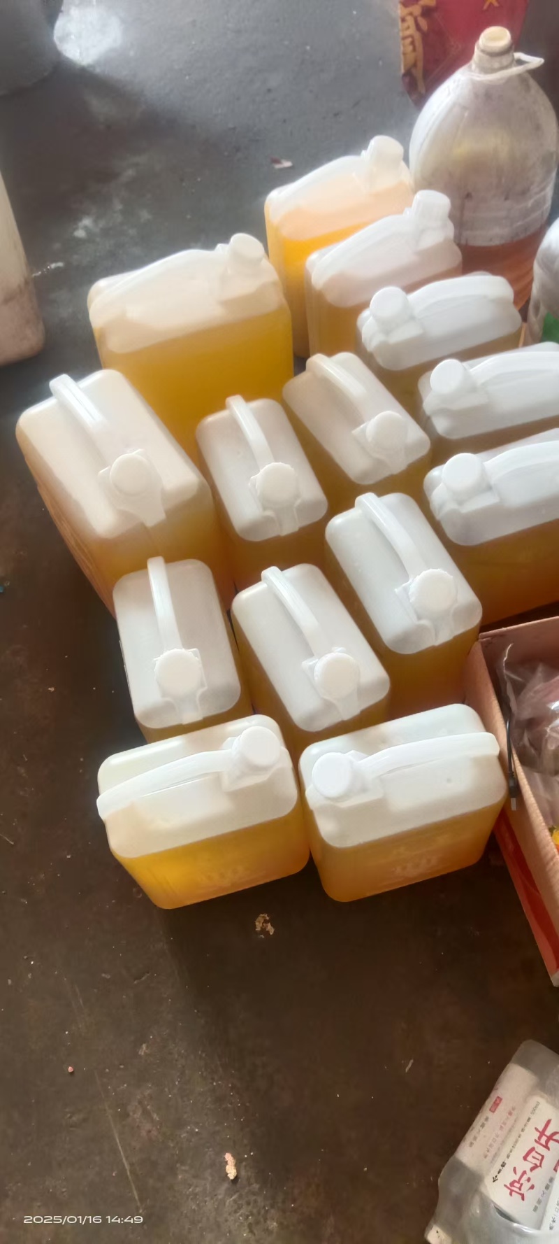 安阳内黄新榨花生油，纯花生油，大量现货供应，欢迎咨询洽谈合作