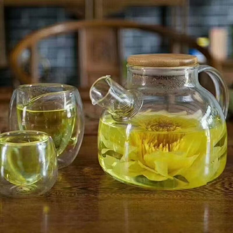 九品香水莲黄色散花