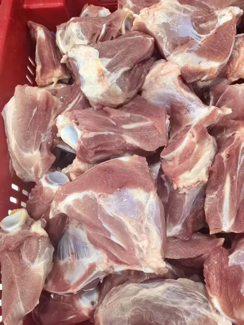 肉板骨10Kg一件可做烧烤骨块，油炸板骨加工厂定做