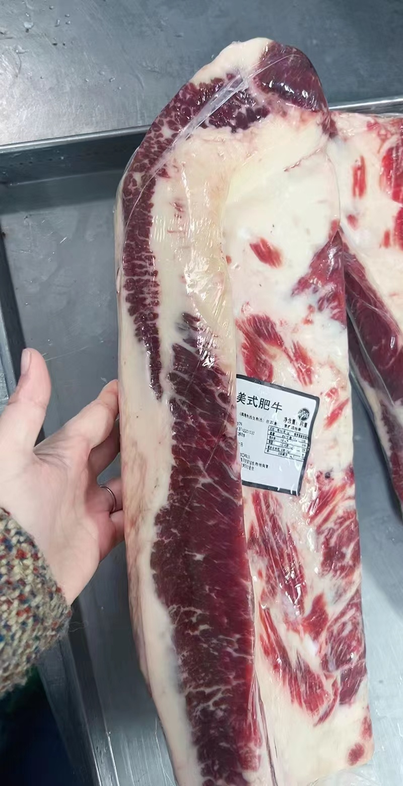 【推荐】谷饲美式肥牛品质保障新鲜出售可视频看欢迎