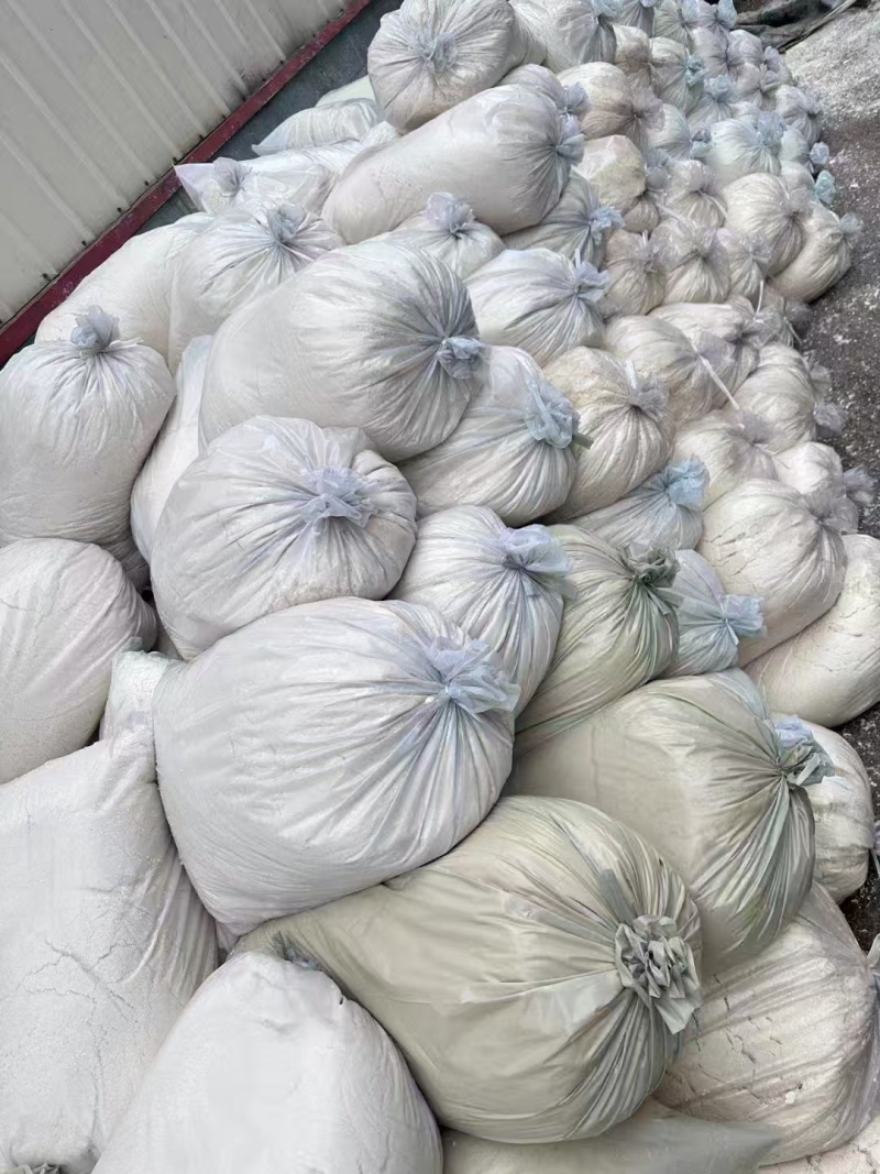 湖北仙桃本地花生秧大小长短都有按需求分拣打包实地视频看货