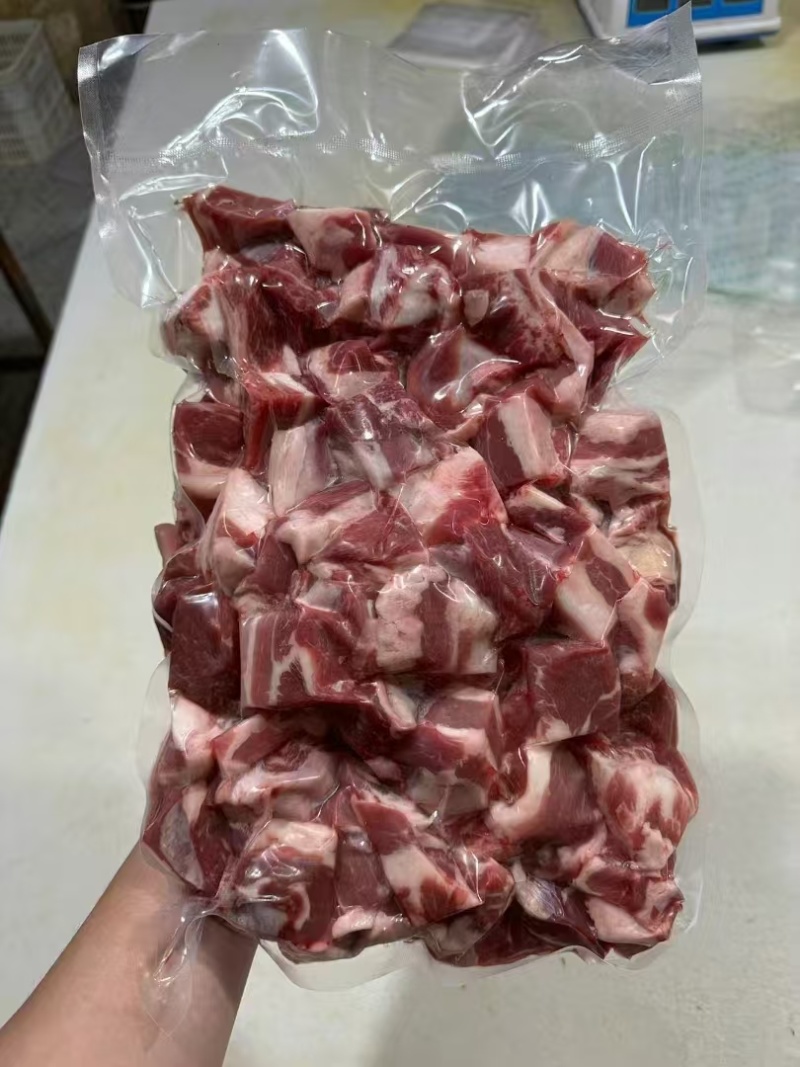 精品牛腩粒，独立包装厂家直发产地一手货源量大从优欢迎咨询