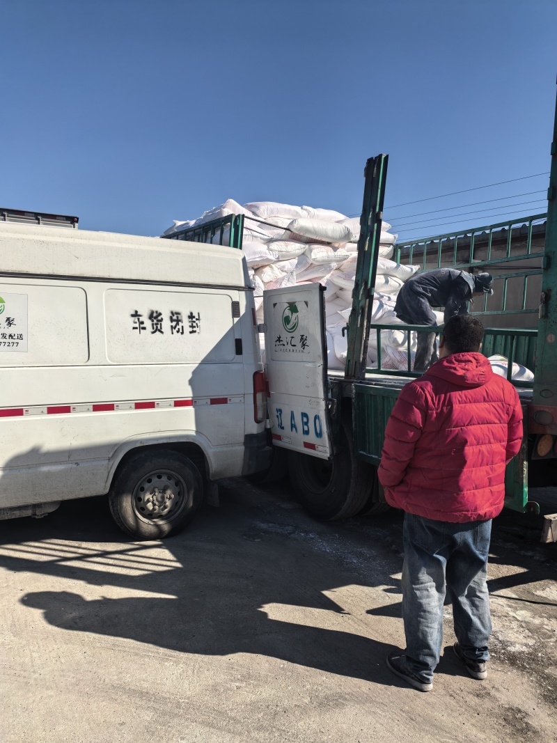喜成土豆淀粉九九雪曙峰品牌齐全价格优惠量大价优常年供应