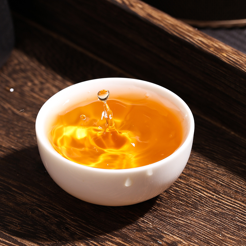 新茶厂家直销武夷山金骏眉红茶罐装500g