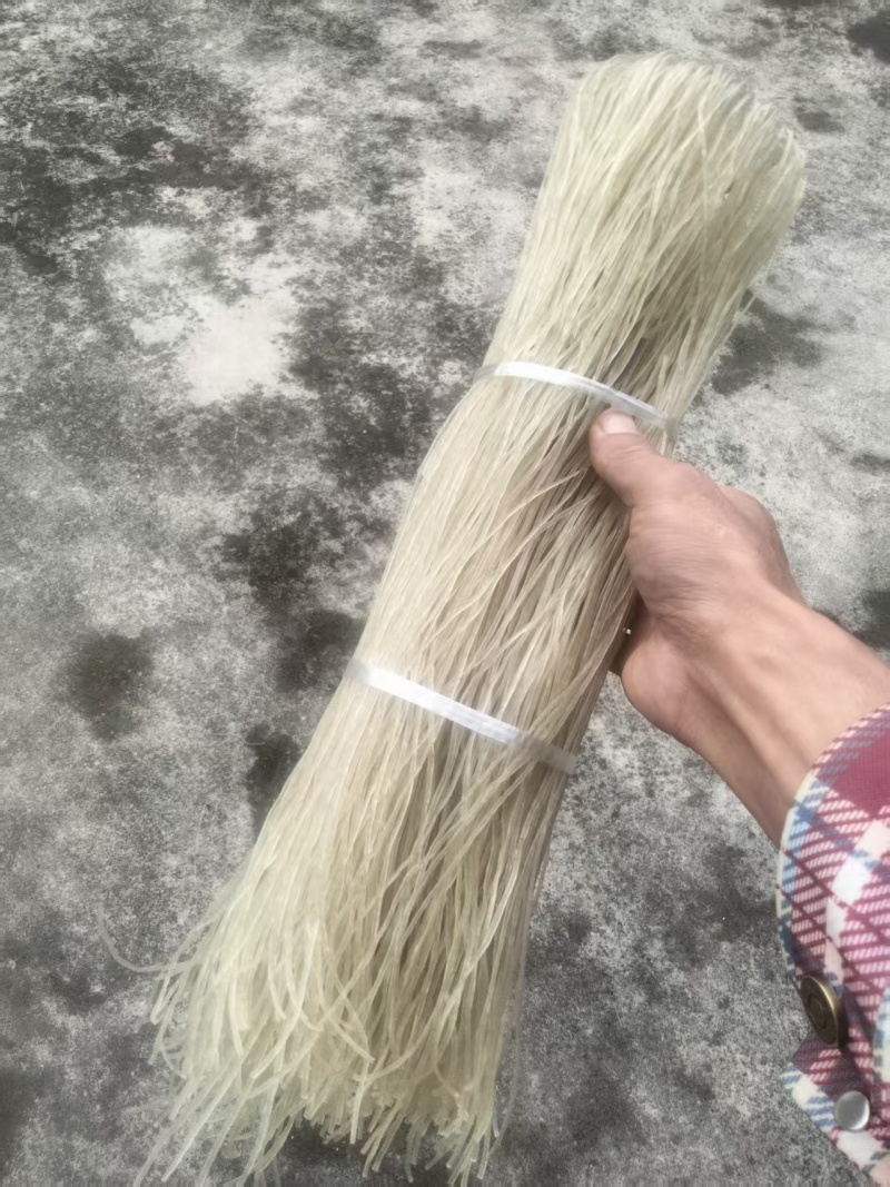 四川芭蕉芋粉条，大量新鲜现货，保质保量，欢迎选购