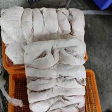 猪去皮槽头肉