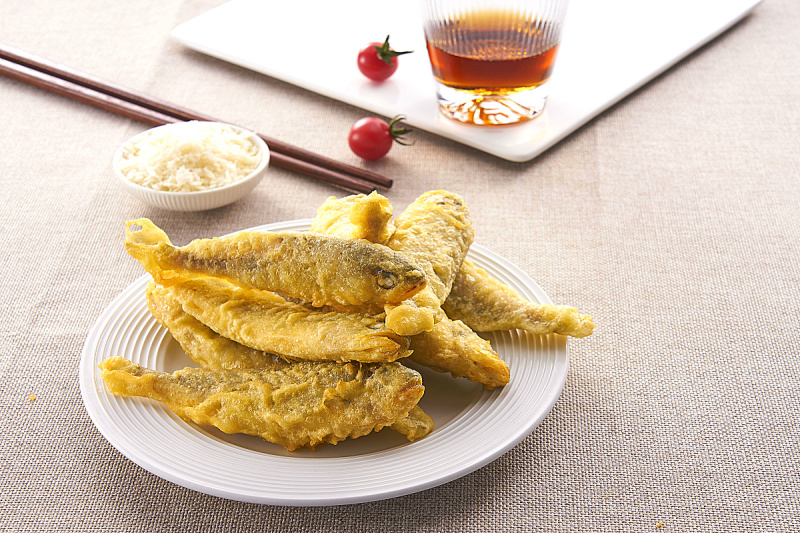 【油炸麦穗鱼】油炸酥黄鱼