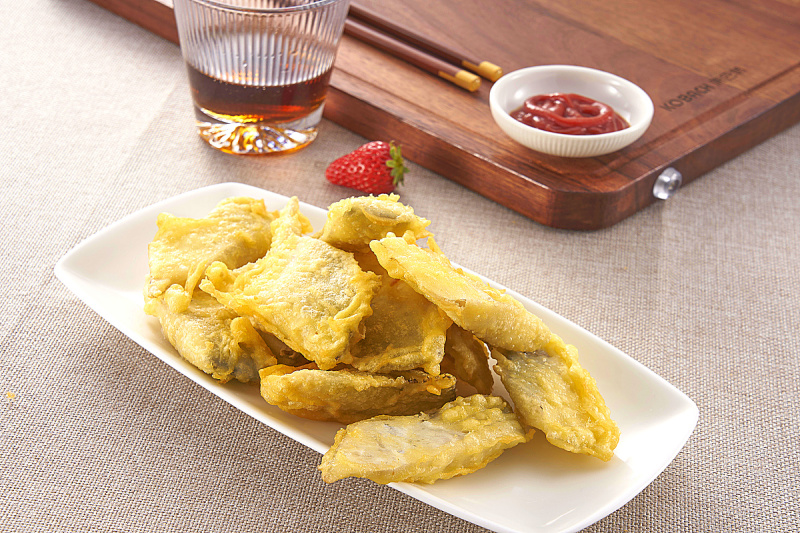 东海高品质油炸酥脆鲳鱼厂家直供，对接大型批发商