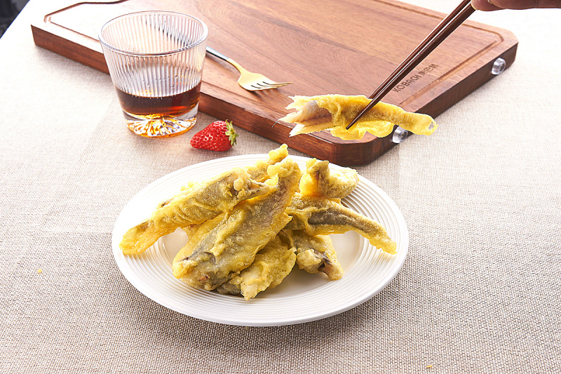 【油炸麦穗鱼】油炸酥黄鱼