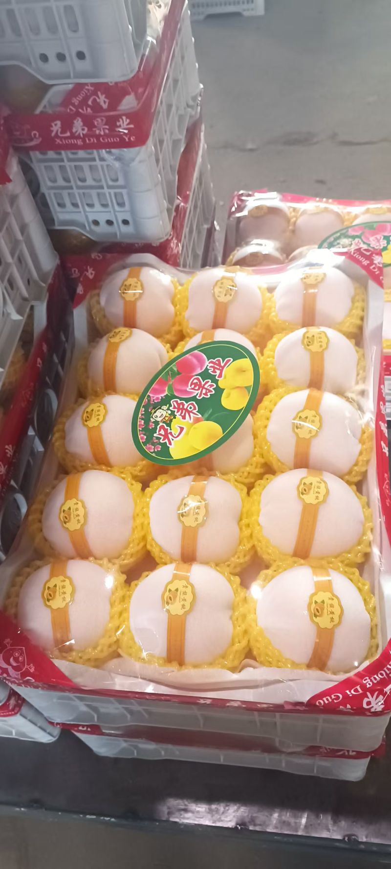 白凤白桃果个大口感好，甜度高品质齐全，可视频看货代发全国