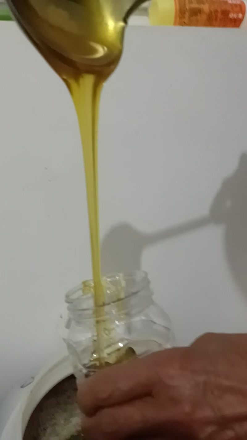 陕西原产地土蜂蜜货量大全国接单一手货源按需求装瓶量越大越便宜