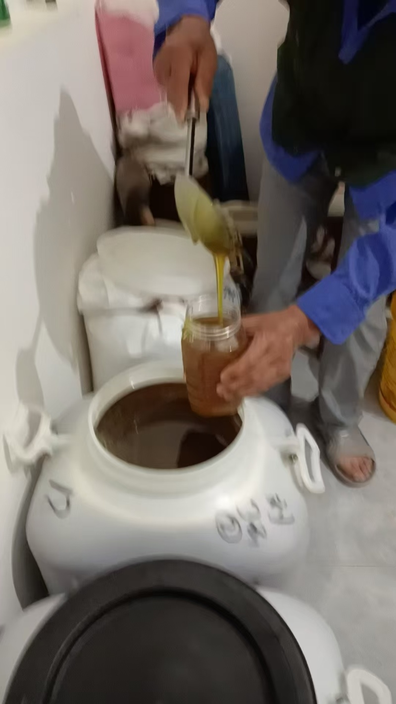 陕西原产地土蜂蜜货量大全国接单一手货源按需求装瓶量越大越便宜