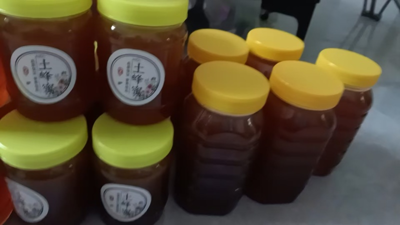 陕西原产地土蜂蜜货量大全国接单一手货源按需求装瓶量越大越便宜