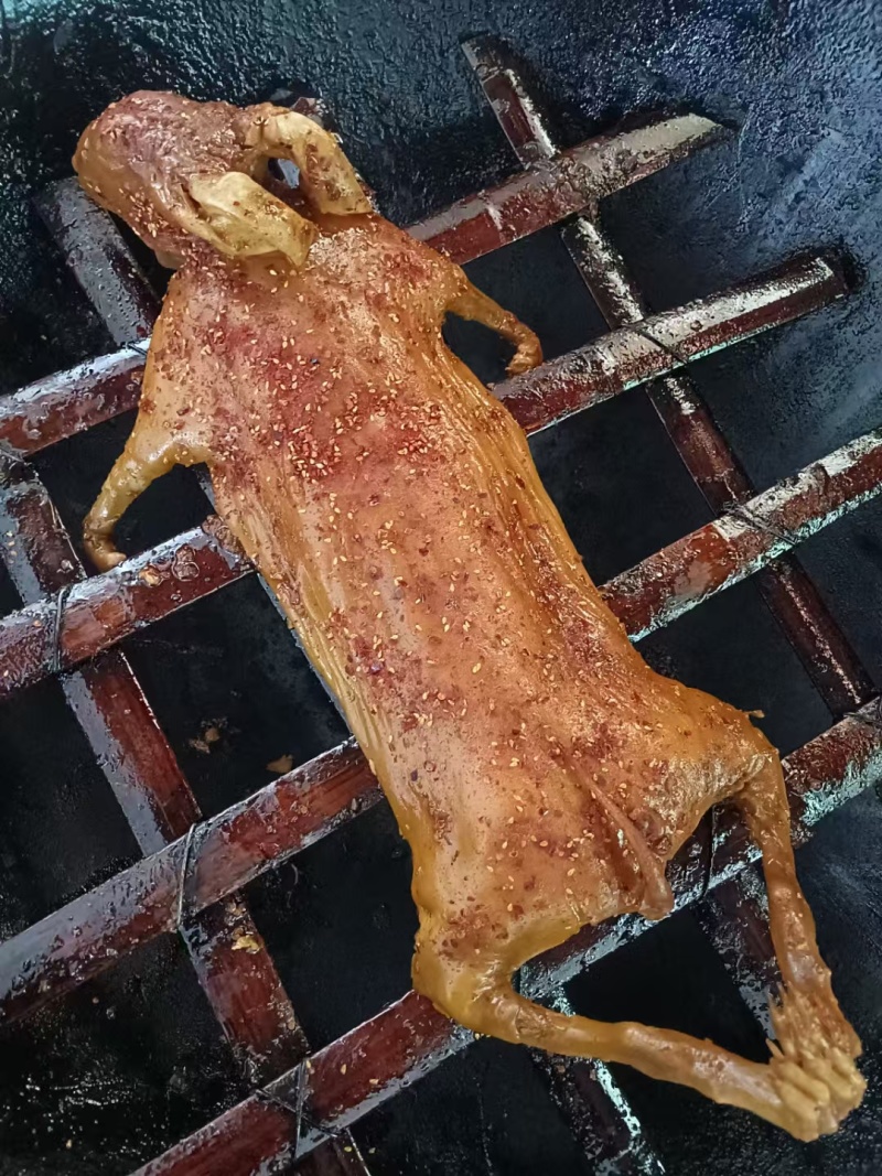 福建熏兔品质保证，口味美味，按需包装，量大从优