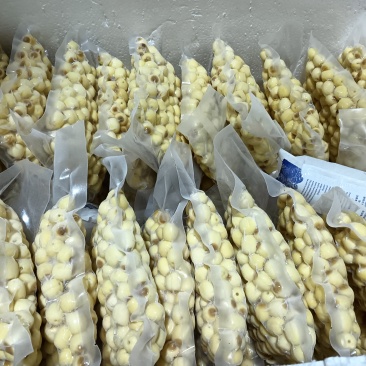 江西广昌通心白莲子大量现货供应，规格齐全，品质高价格可谈
