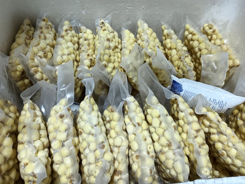 江西广昌通心白莲子大量现货供应，规格齐全，品质高价格可谈