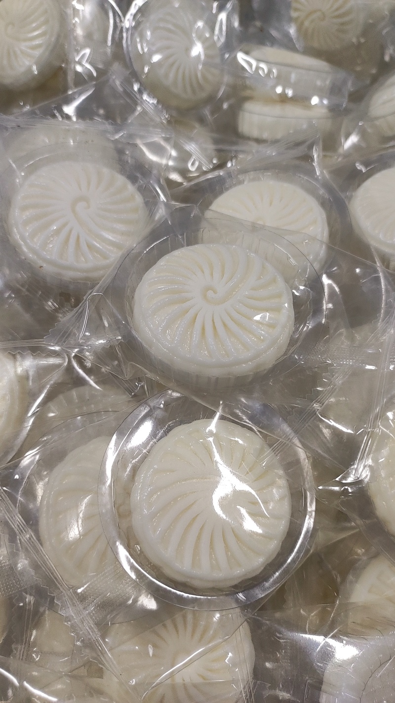 哈尔滨风味东北特产网红正宗手工小块奶糕工厂直发