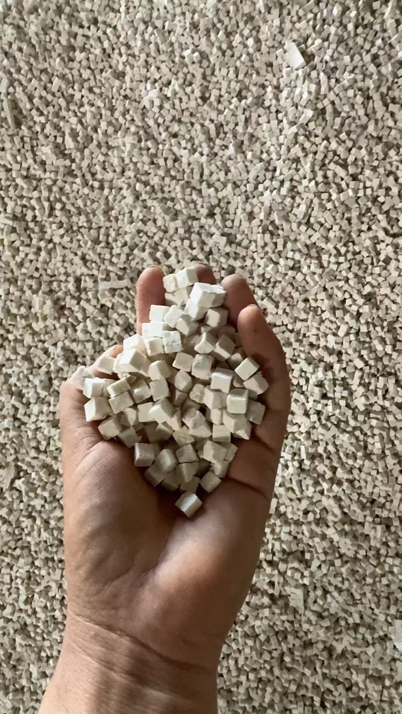 云南白茯苓云苓，纯白小米丁，保质保量量大从优诚信经营致电
