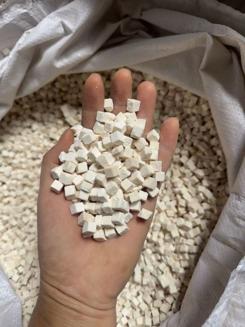 云南白茯苓云苓，纯白小米丁，保质保量量大从优诚信经营致电