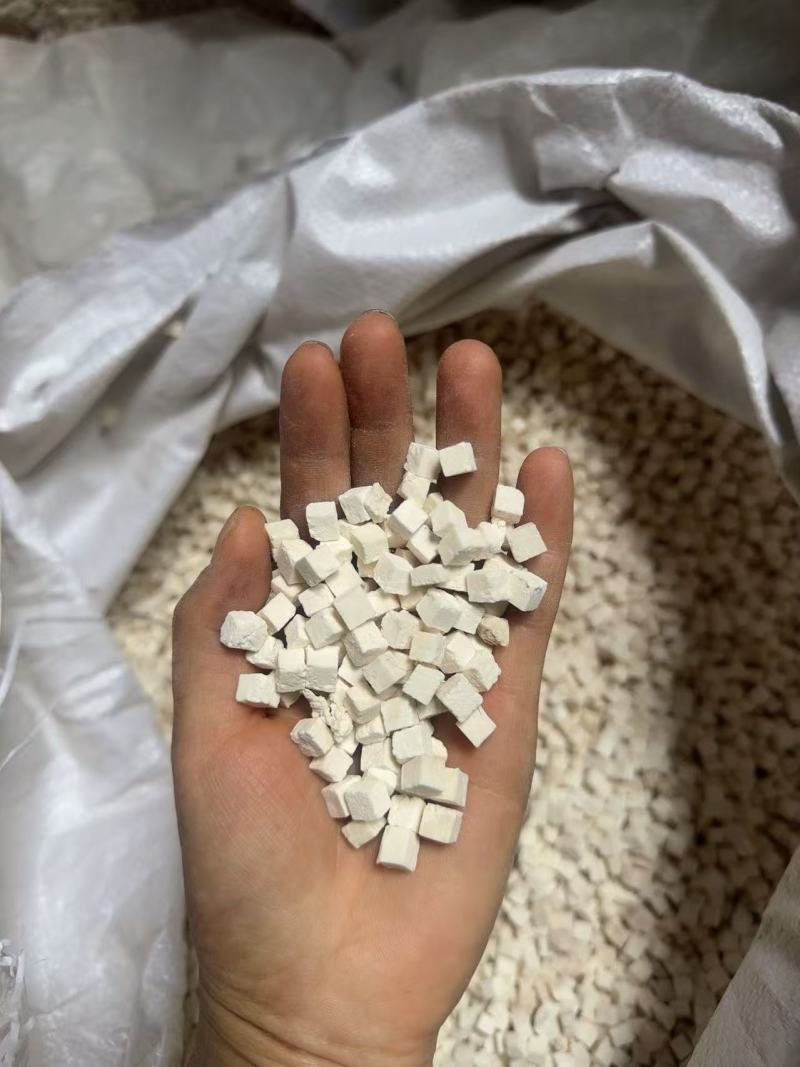 云南白茯苓云苓，纯白小米丁，保质保量量大从优诚信经营致电