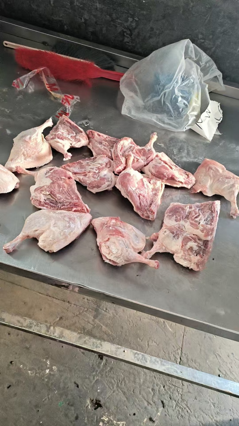 山东鸭边腿，规格齐全，量大从优，可视频看货，下单即发