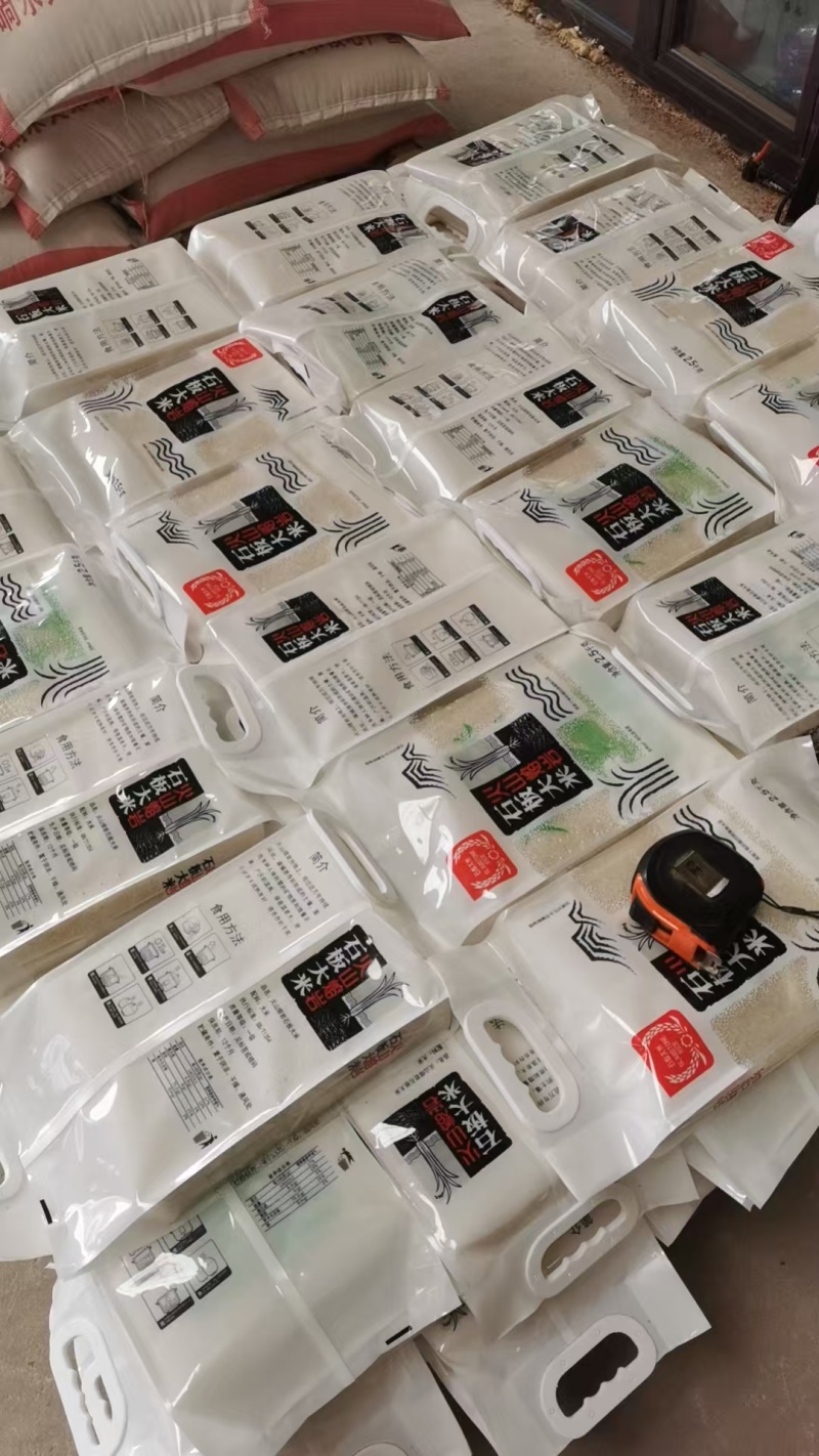 黑龙江牡丹江镜泊湖石板大米大量有货/精品稻花香大米量大优惠