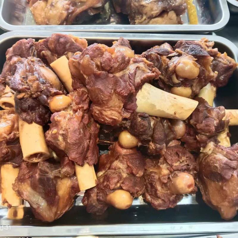 带肉羊棒骨，羊后腿棒，圆棒，肉多多骨髓满满！