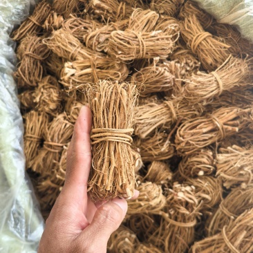 广西原藤无包心小扎手工好、味道香、粗根年份高