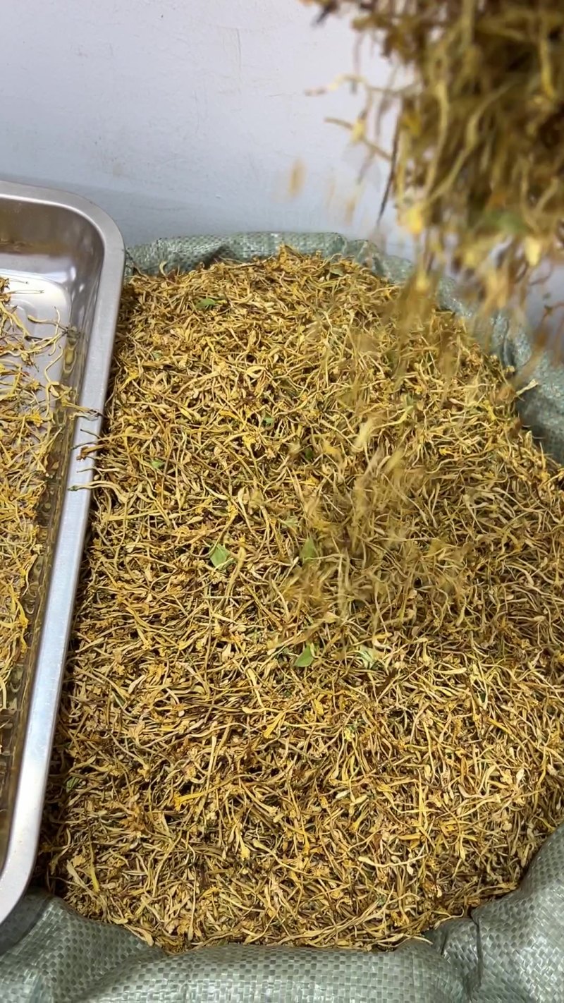 正宗云南金银花散装现货大货批发量大价优新花云南金