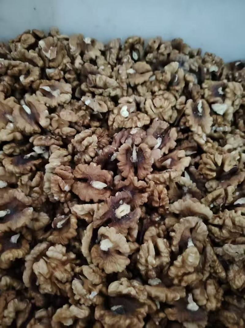 核桃仁，普白，尖普白，尖白，新鲜现货，量大从优！