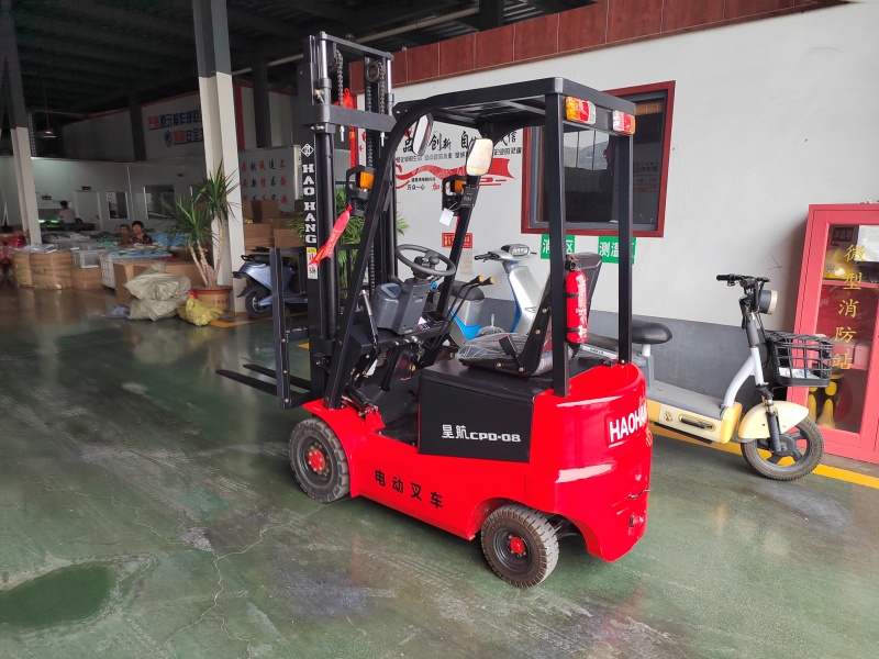 昊航小型电动叉车0.8吨价格多少钱一台