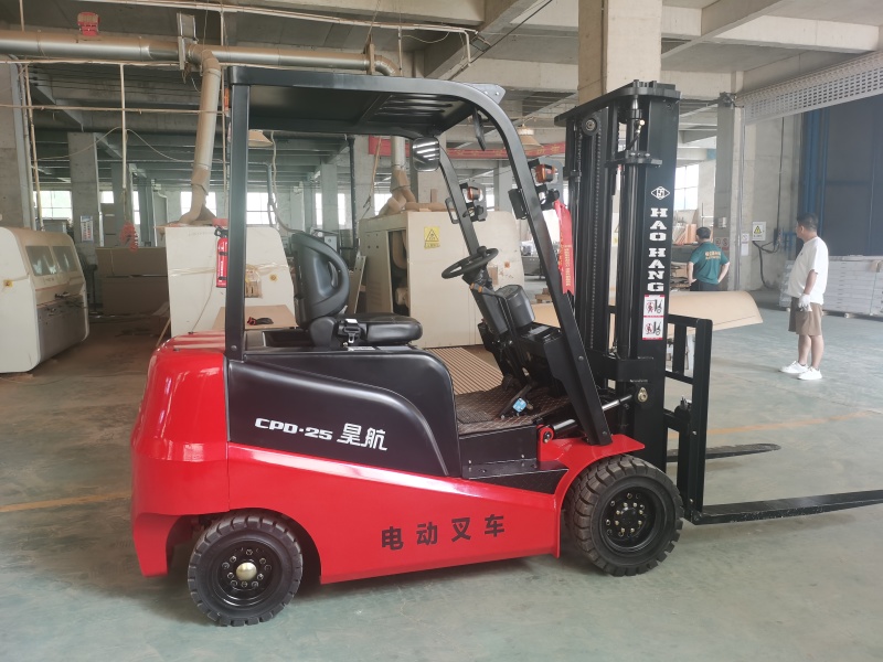 2025新款昊航2.5吨电动叉车多少钱