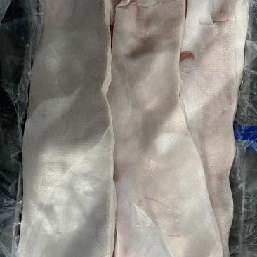 猪脊膘品质保证货源充足大量供应欢迎来电咨询