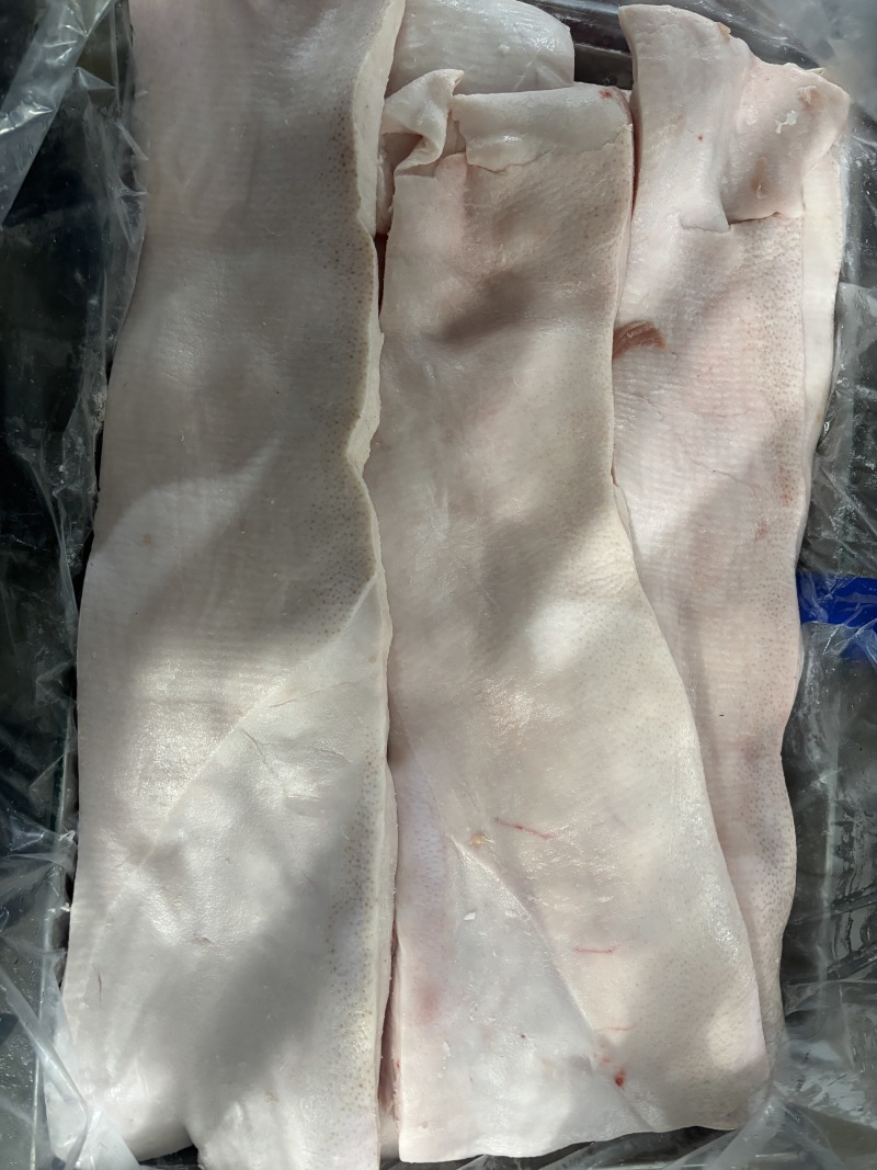猪脊膘品质保证货源充足大量供应欢迎来电咨询