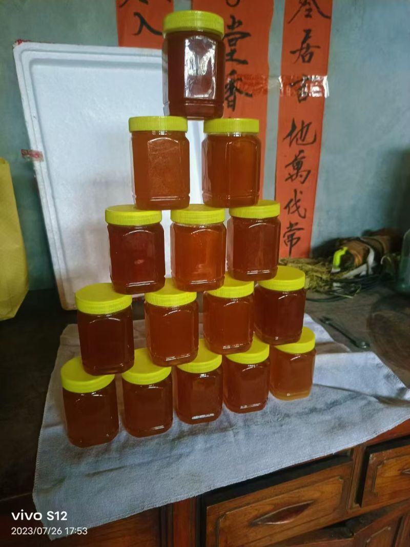 土蜂蜜又名百花蜜价格美丽欢迎老板前来联系