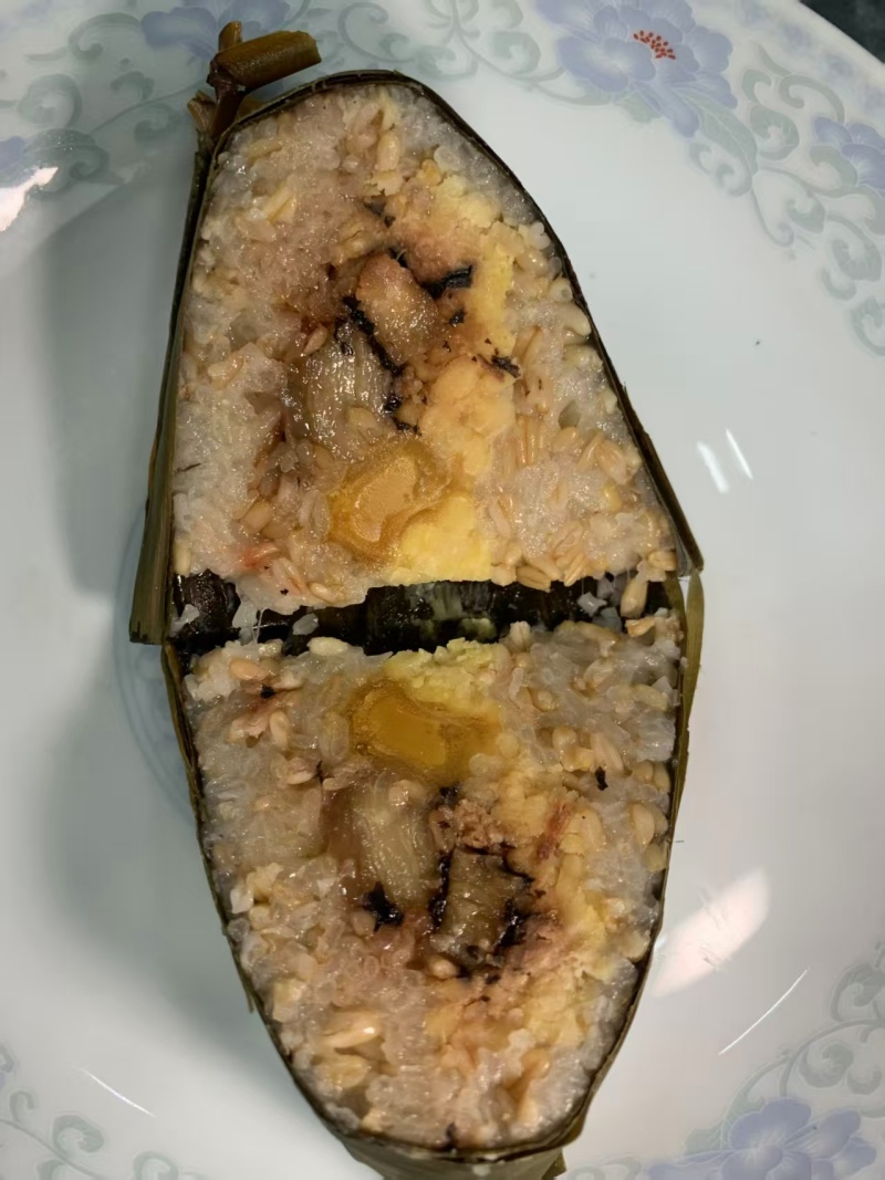 粽子广东粽子大量有货，口味种类齐全，全网代发，欢迎下单