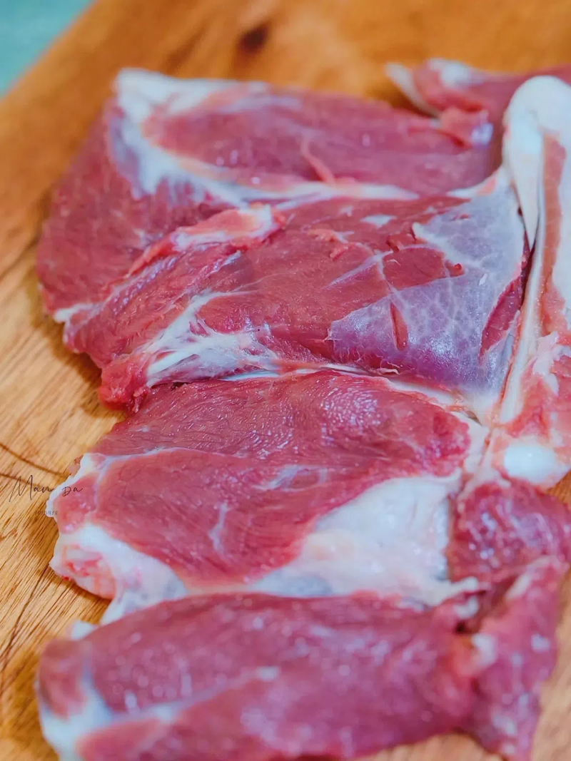 呼伦贝尔羔羊腿肉卷