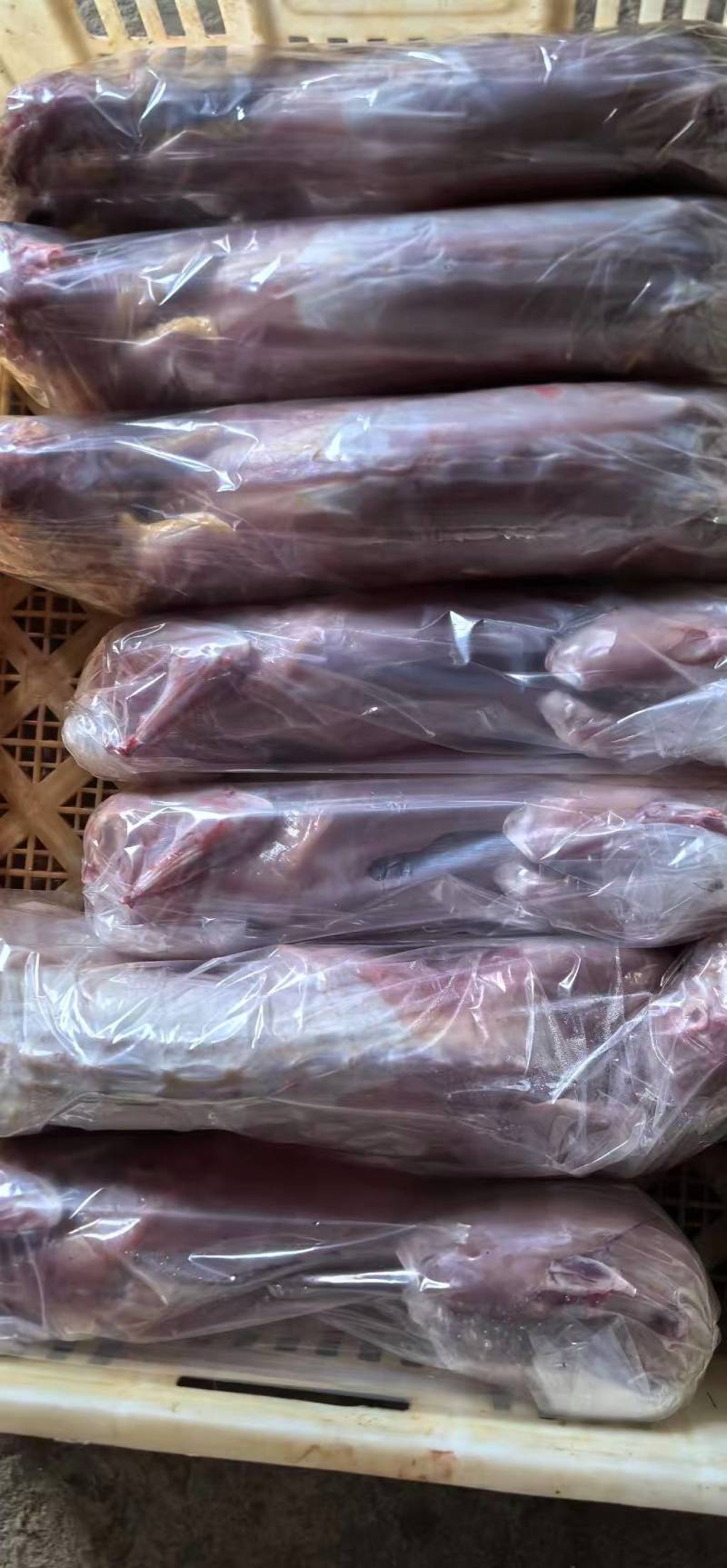 优质新鲜兔肉健康美味新鲜处理质优价廉欢迎选购