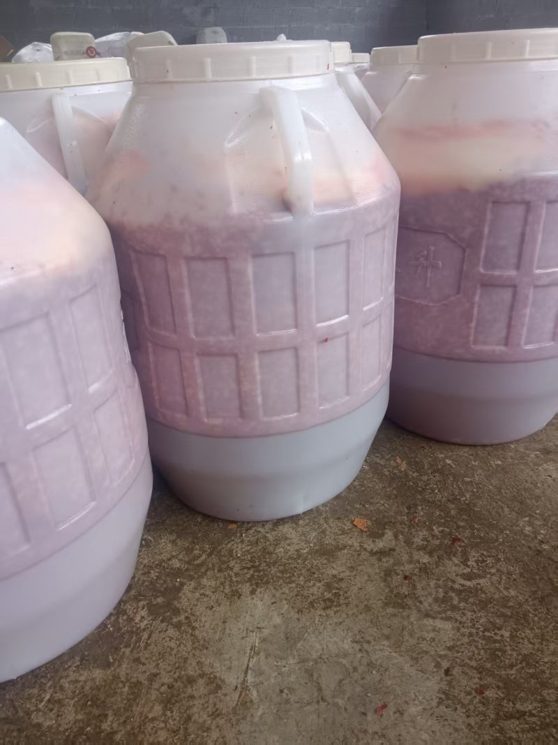 辣椒酱，全国发货，欢迎联系，价格可以谈，保质保量