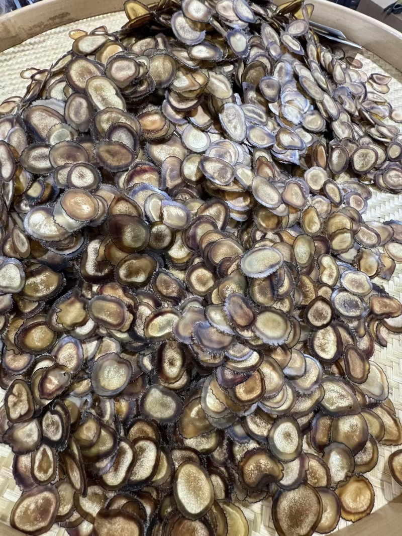 鹿茸片九成半腊片鹿茸吉林鹿茸大量有货质量保障欢迎老板联系