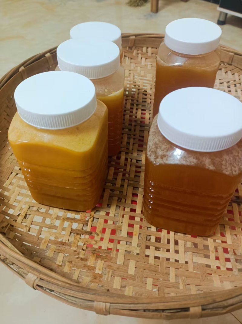 土蜂蜜【野生百花土蜂蜜】一件包邮一斤两斤装支持视频看货
