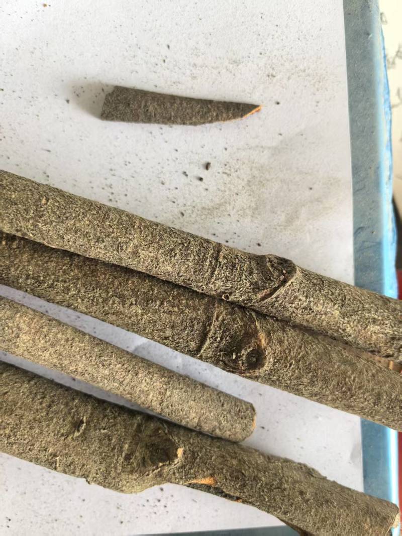 肉桂肉桂筒肉桂中通批发零售，欢迎来电咨询，规格齐全