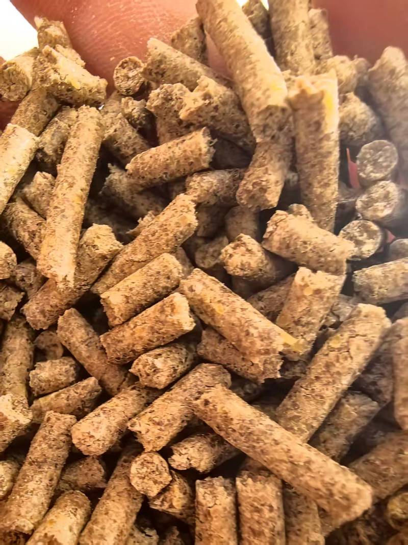 颗粒饲料，货源充足，产地直发，欢迎咨询