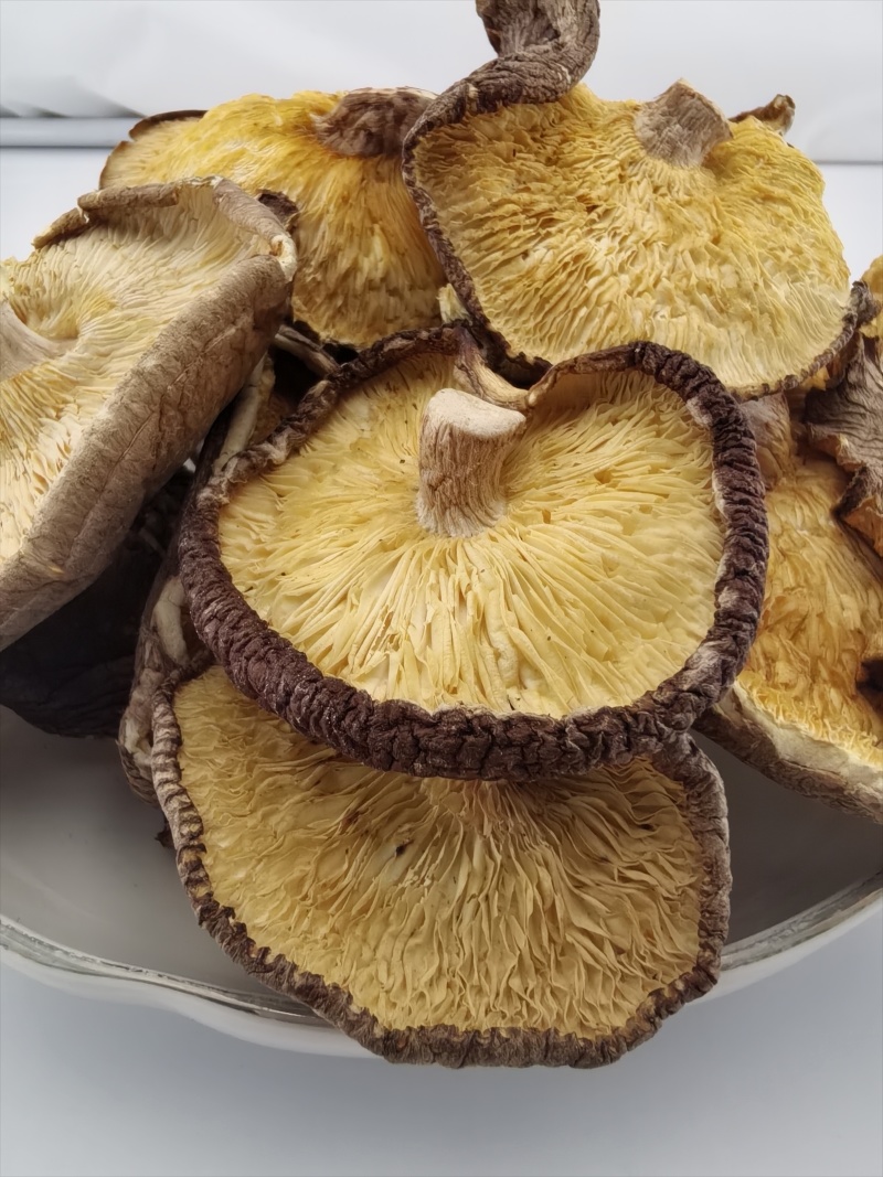 【商用香菇大片】香菇干货批发薄大片碎片香菇碎片大个新货散