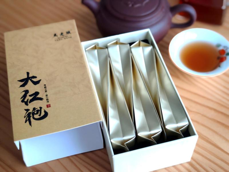 武夷大红袍小盒装/武夷岩茶岩骨花香传统工艺/特价买三送一