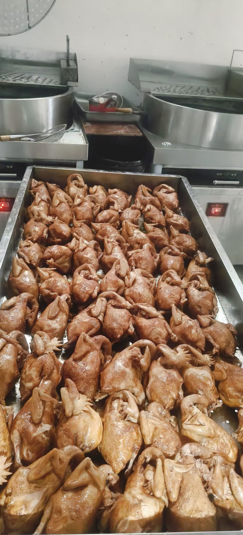 【熟食鸡】盐焗鸡厂家直销保质保量价格优惠欢迎采购