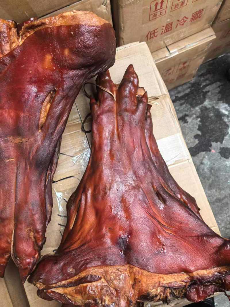 四川精品【熟食猪蹄】腊猪脚/诚信经营/欢迎下单