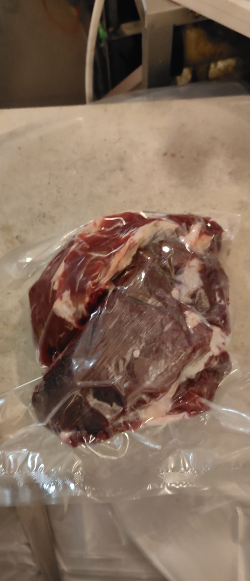 内蒙古黄牛肉，现杀现卖，一手货源，基地直发，欢迎咨询