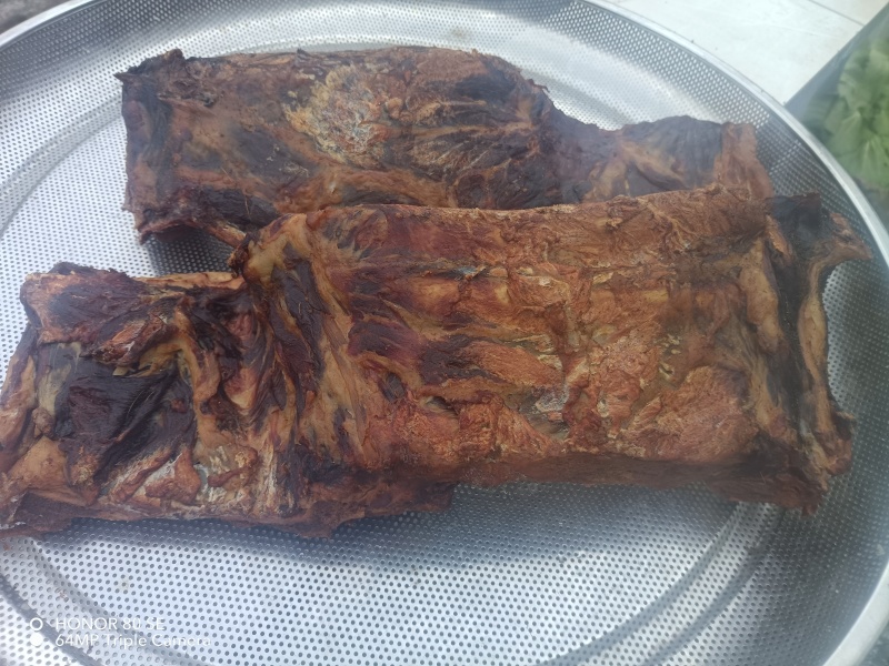 湖南秘制腊肉传承老工艺猪脸猪脚五花肉肉排等种类齐全