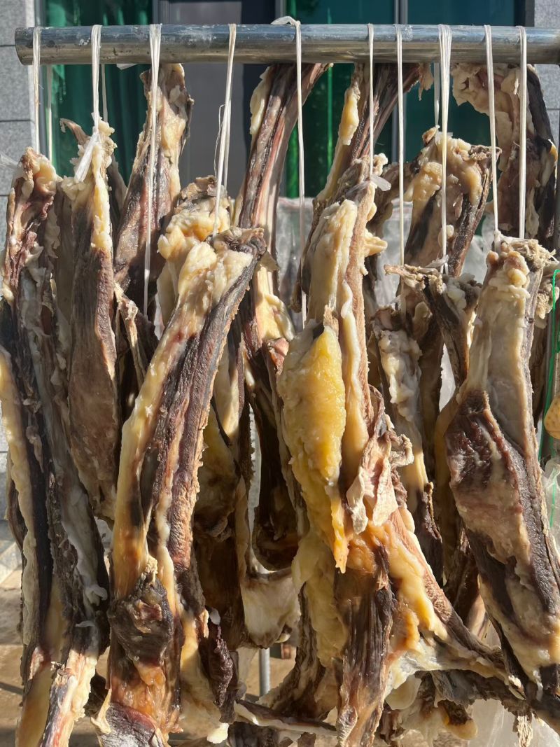 土黄牛牛干巴土黄牛腊排骨口感好价格实惠欢迎联系